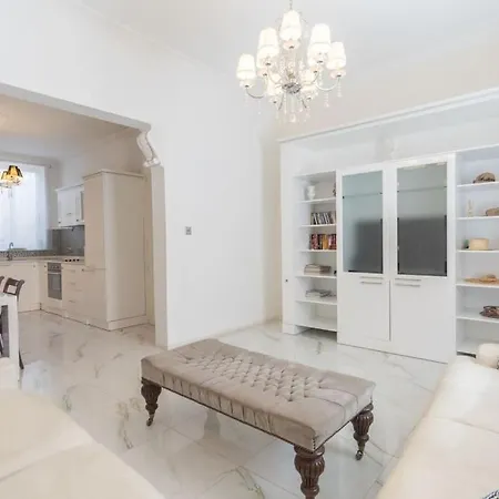 Apartment Charm-hosted By Sweetstay Valletta